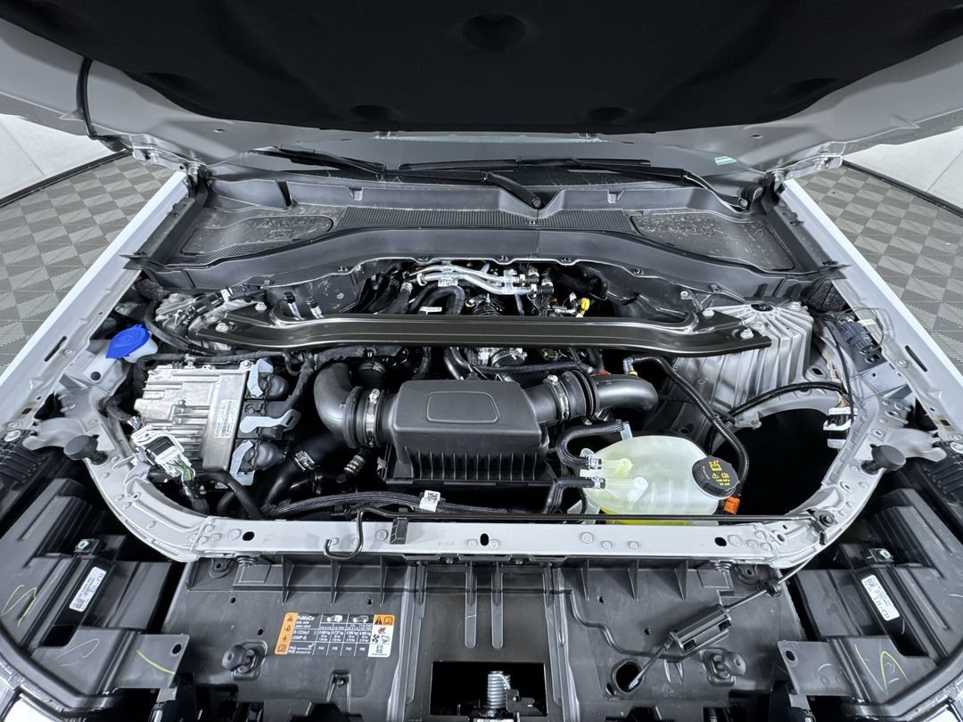 New 2027 Avalanche Gray Ford Platinum image 30