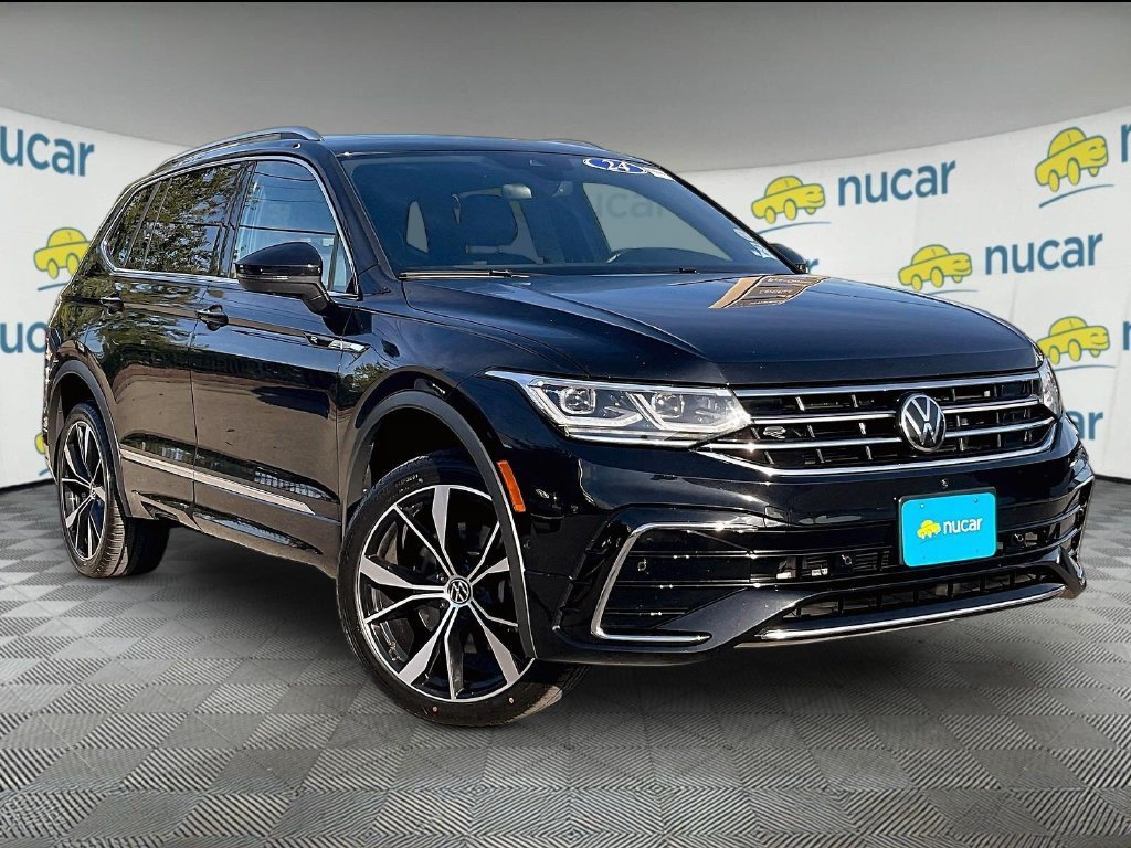 Used 2024 Black Volkswagen 2.0T SEL R-Line image 1
