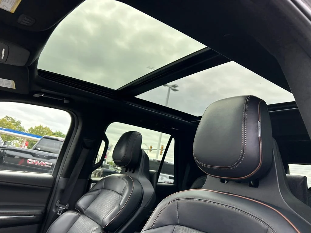 Used 2025 Gray Lincoln Black Label image 30