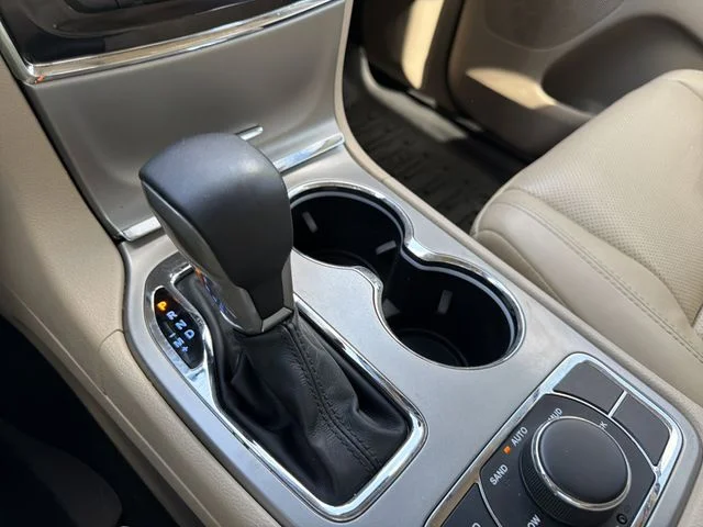 Used 2021 White Jeep Limited image 25
