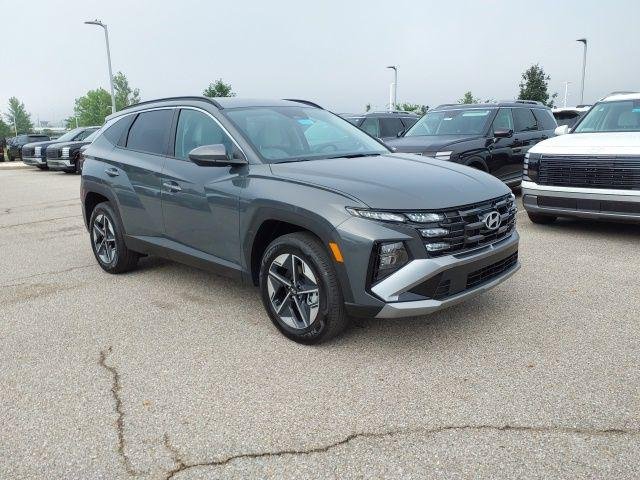 New 2026 Gray Hyundai SEL image 4