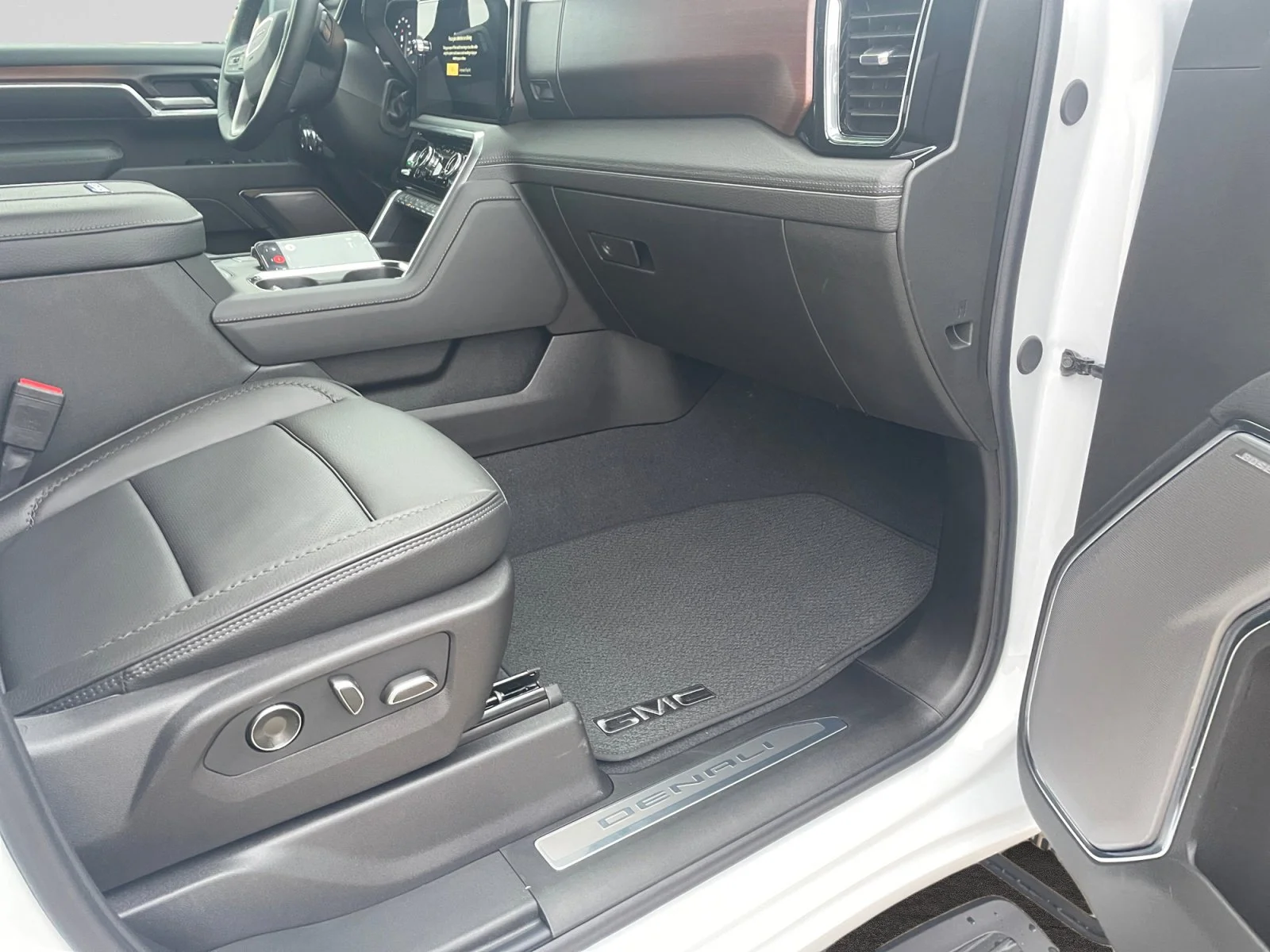 New 2026 Summit White GMC Denali image 11