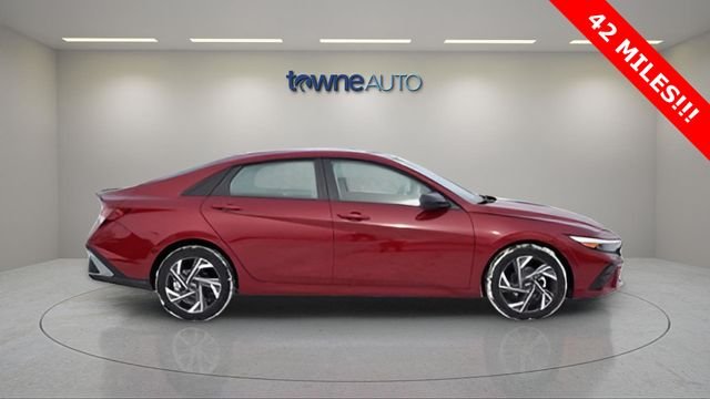 2025 Hyundai Elantra SEL - Photo 7
