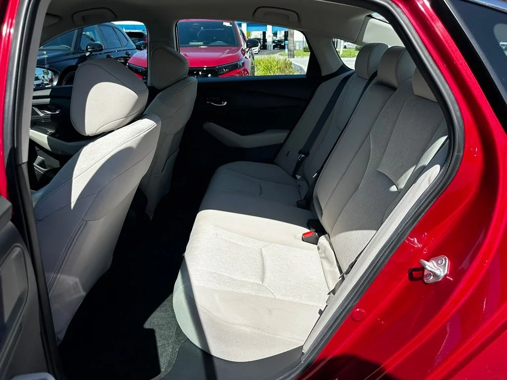 Used 2023 Red Honda LX image 21