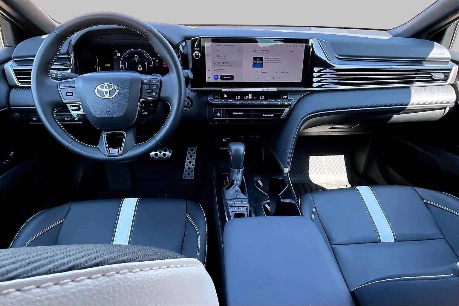 Used 2026 Ocean Gem Toyota SE image 15