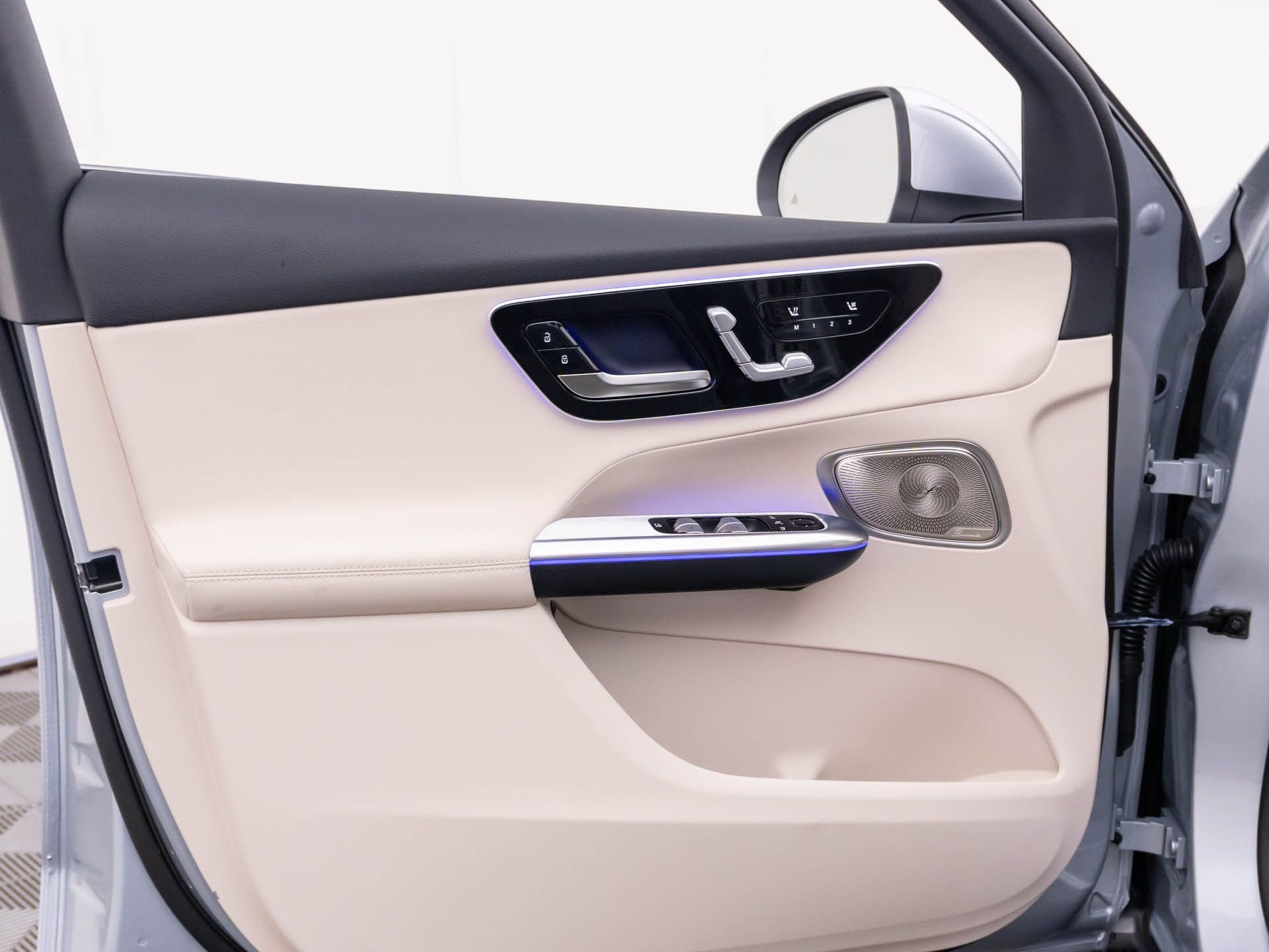 New 2026 Silver Mercedes-Benz GLC 300 image 12