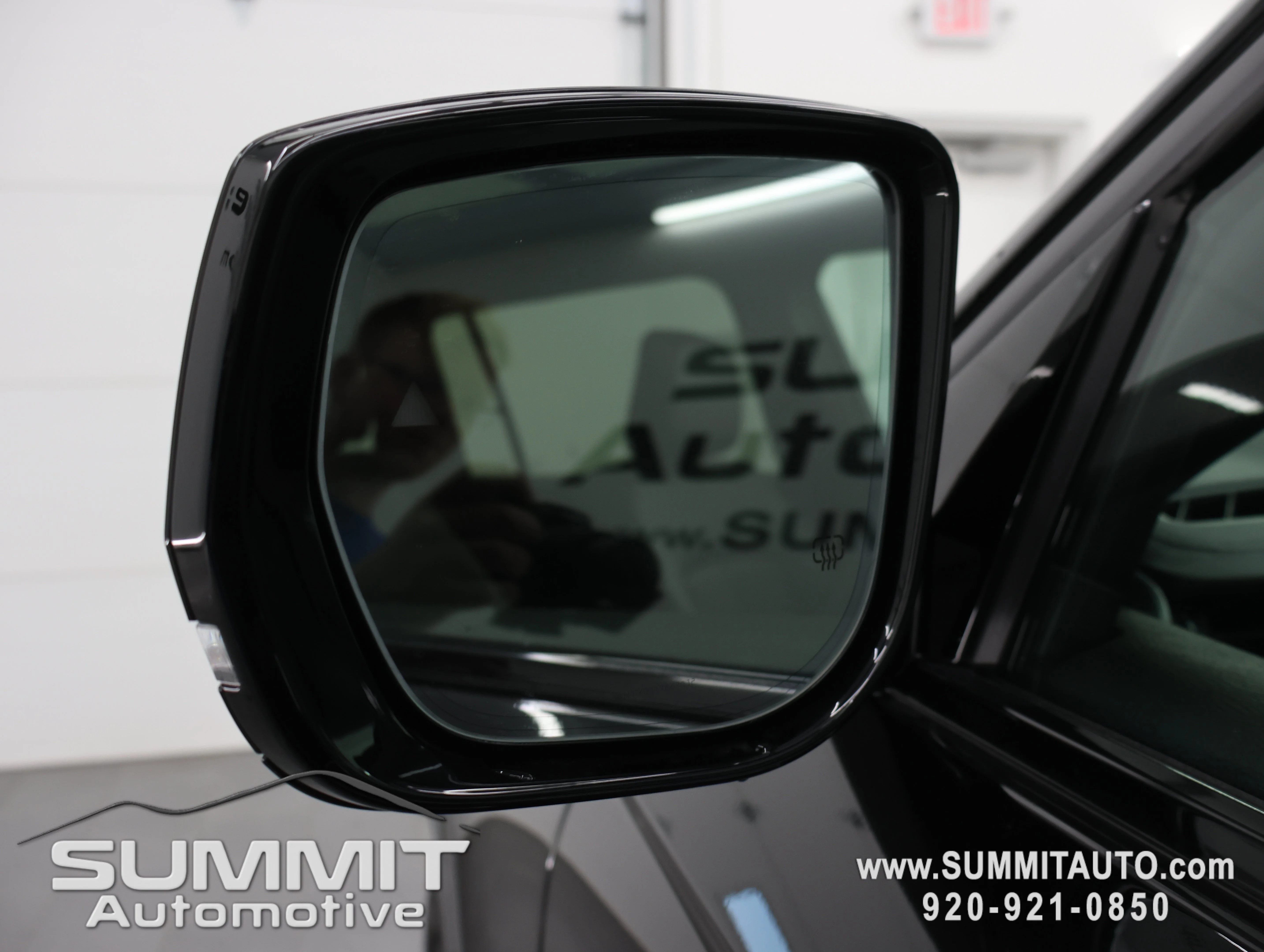 New 2026 Diamond Black Crystal Pearl-Coat Exterior Paint Jeep Limited Reserve image 49