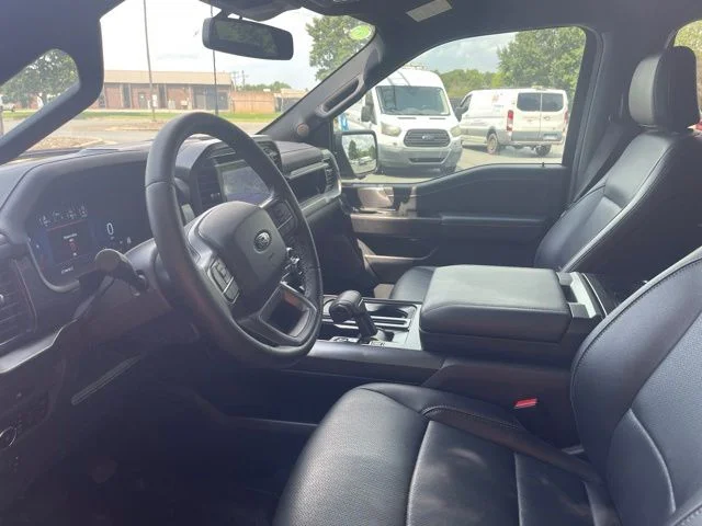 Used 2025 Blue Ford Lariat image 10