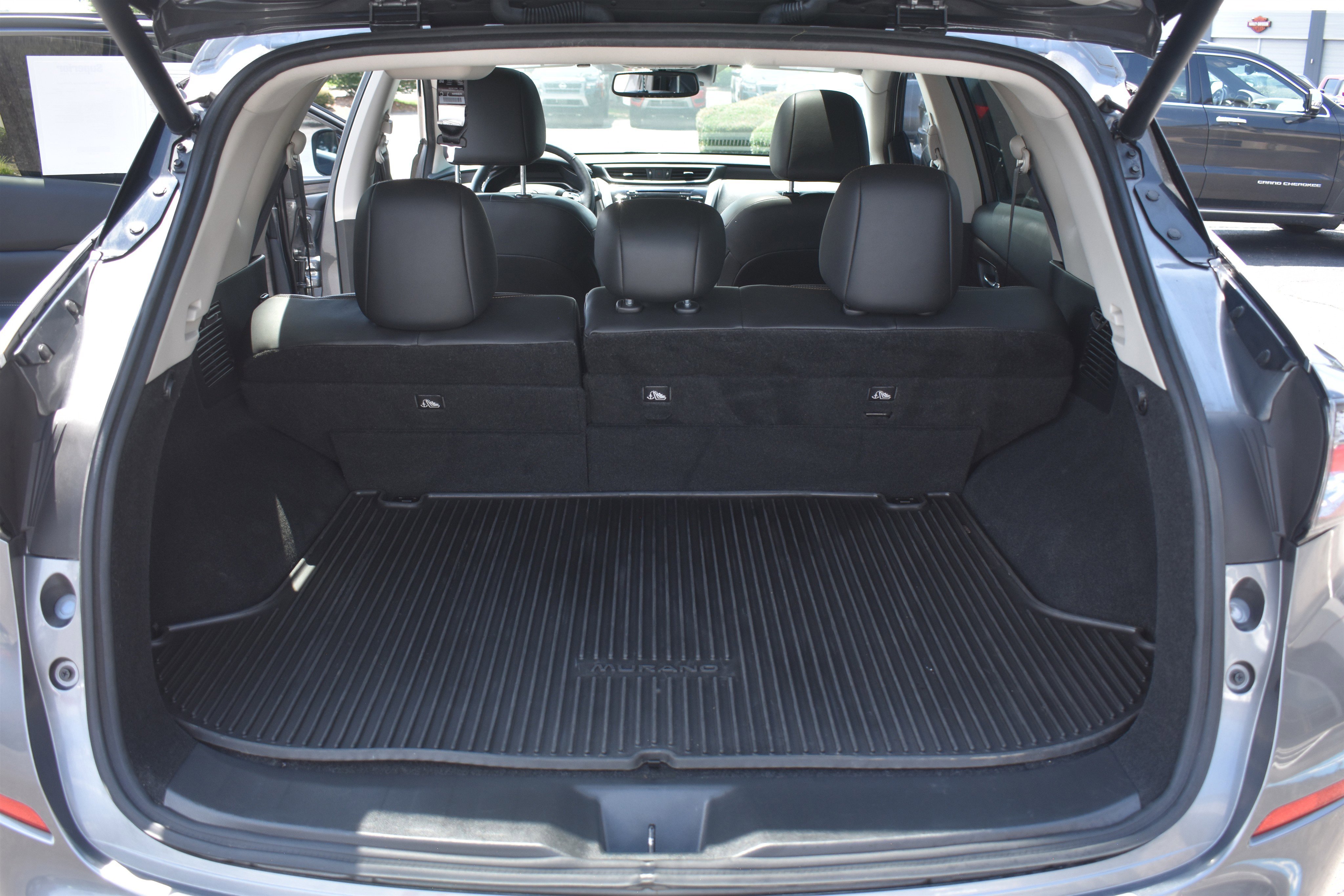 Used 2022 Gun Metallic Nissan Platinum image 18