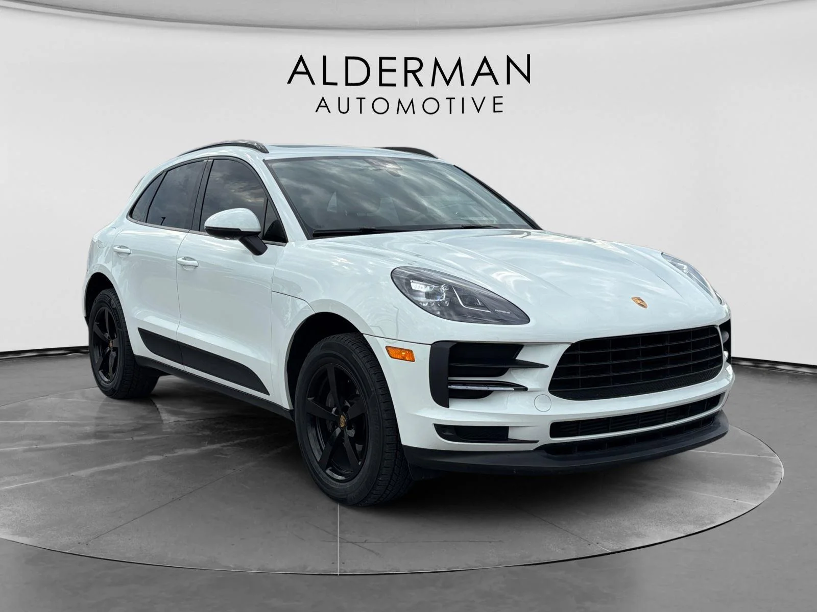 Used 2020 White Porsche Base image 7