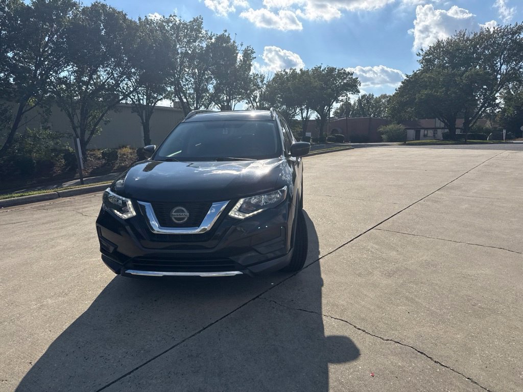 Used 2018 Black Nissan SV image 7