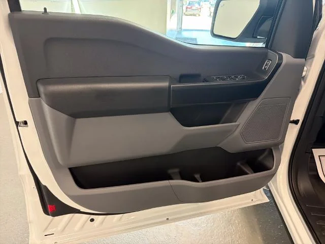 New 2026 Oxford White Ford XL image 29