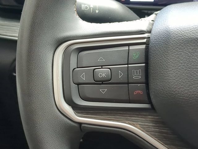 Used 2022 Black Jeep Series III image 33