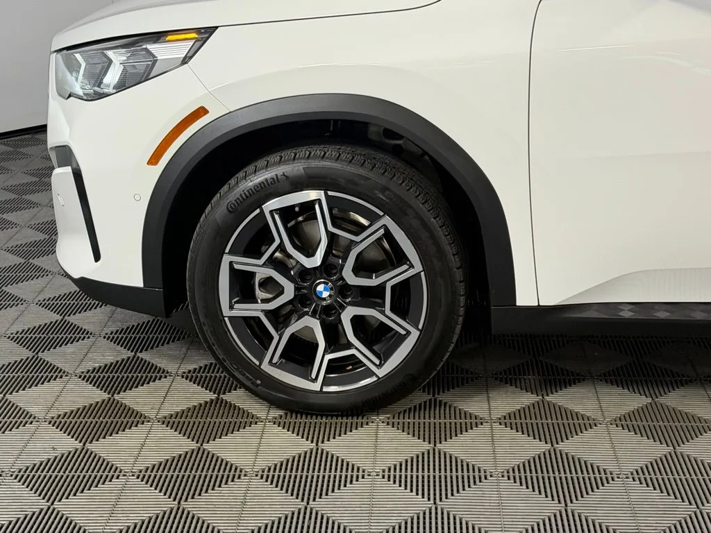 Certified Used 2025 White BMW xDrive28i image 10