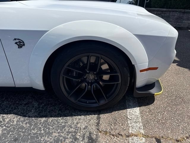 2C3CDZL93KH606251