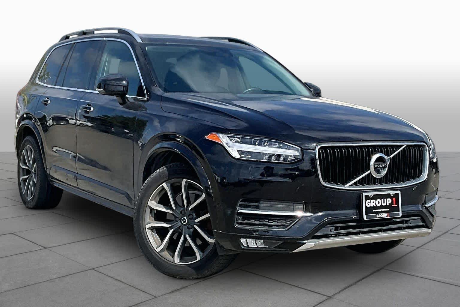 Pre-Owned 2019 Volvo XC90 Momentum