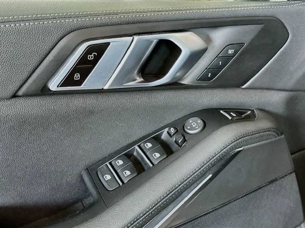 Used 2021  BMW xDrive40i image 20