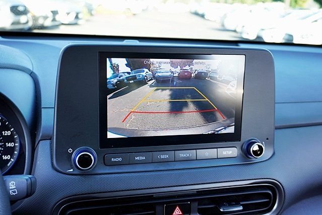 Used 2023 Silver Hyundai SEL image 25