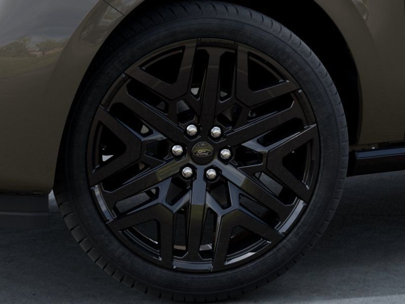 New 2027 Gray Ford Platinum image 19