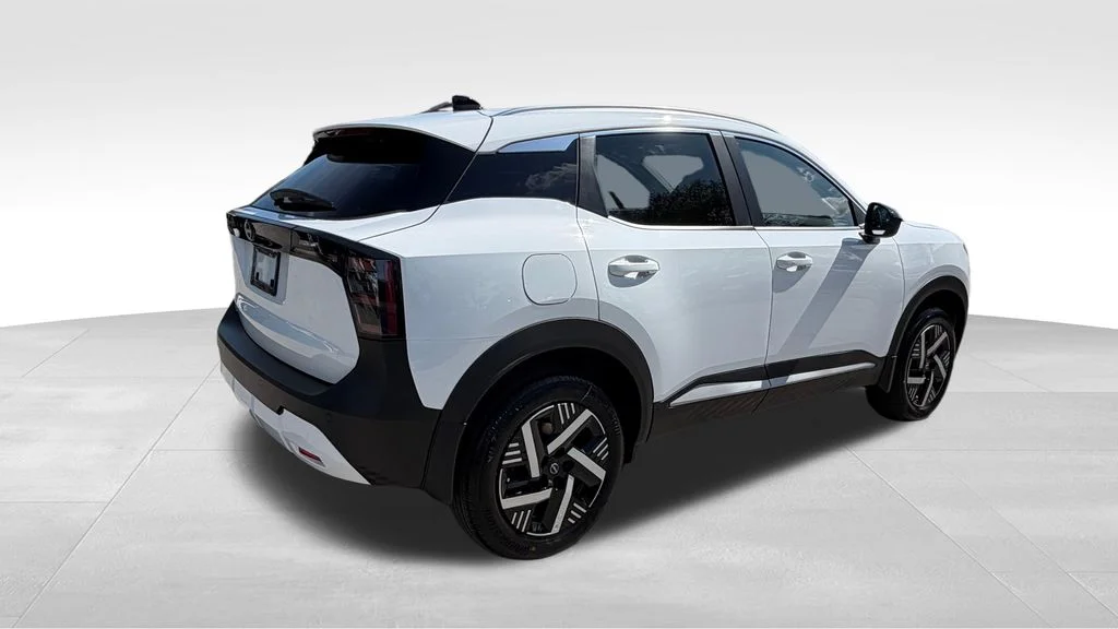 New 2026 Aspen White TriCoat / Super Black Two-tone Nissan SV image 8
