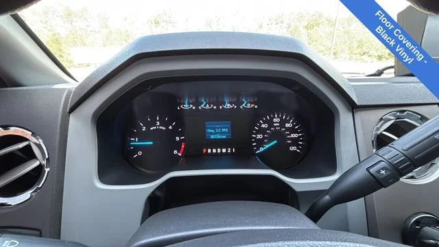 Used 2022  Ford NA image 16
