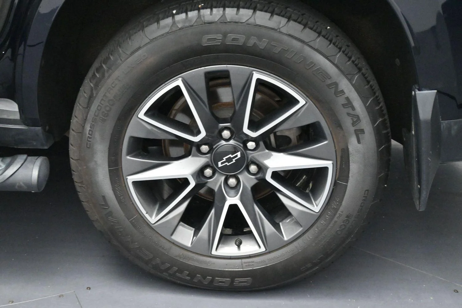Used 2021 MIDNIGHT BLUE METALLIC Chevrolet Z71 image 41