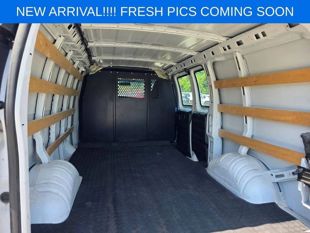 Used 2024 Summit White Chevrolet WT image 11