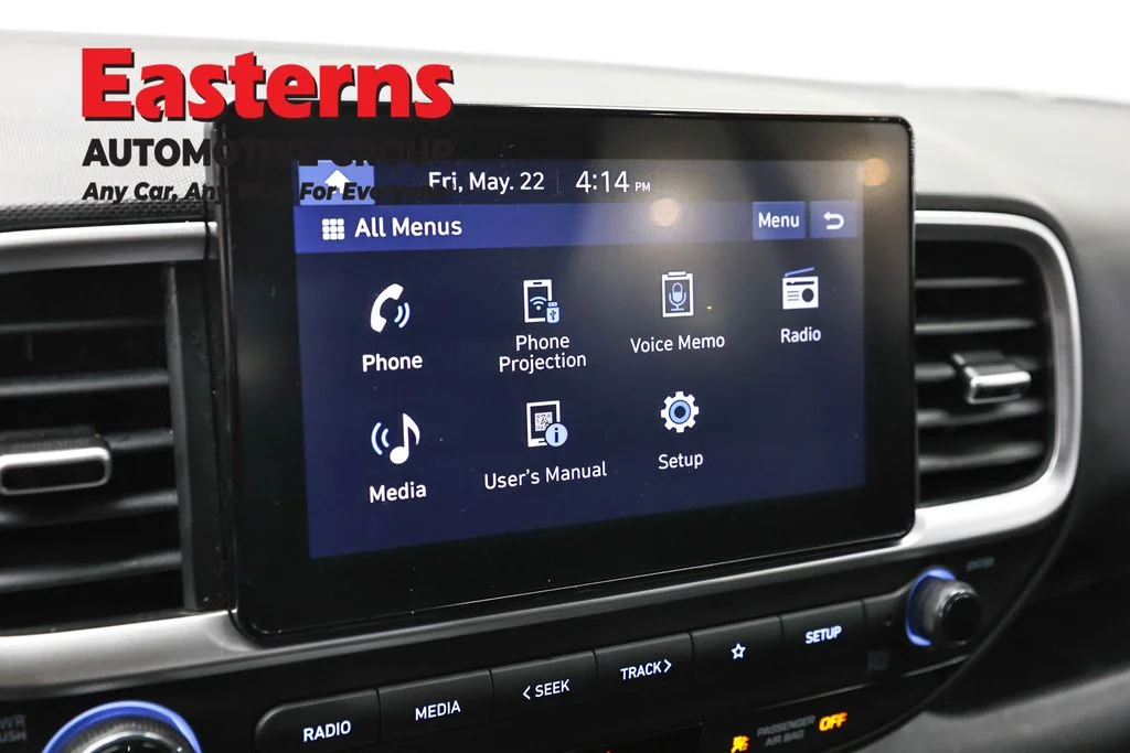 Used 2025 Red Hyundai SE image 18
