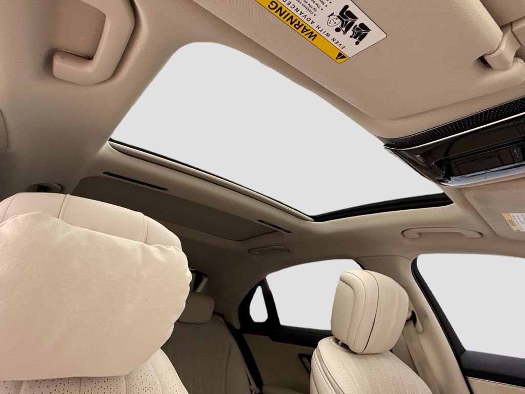 Certified Used 2023  Mercedes-Benz S 500 image 17