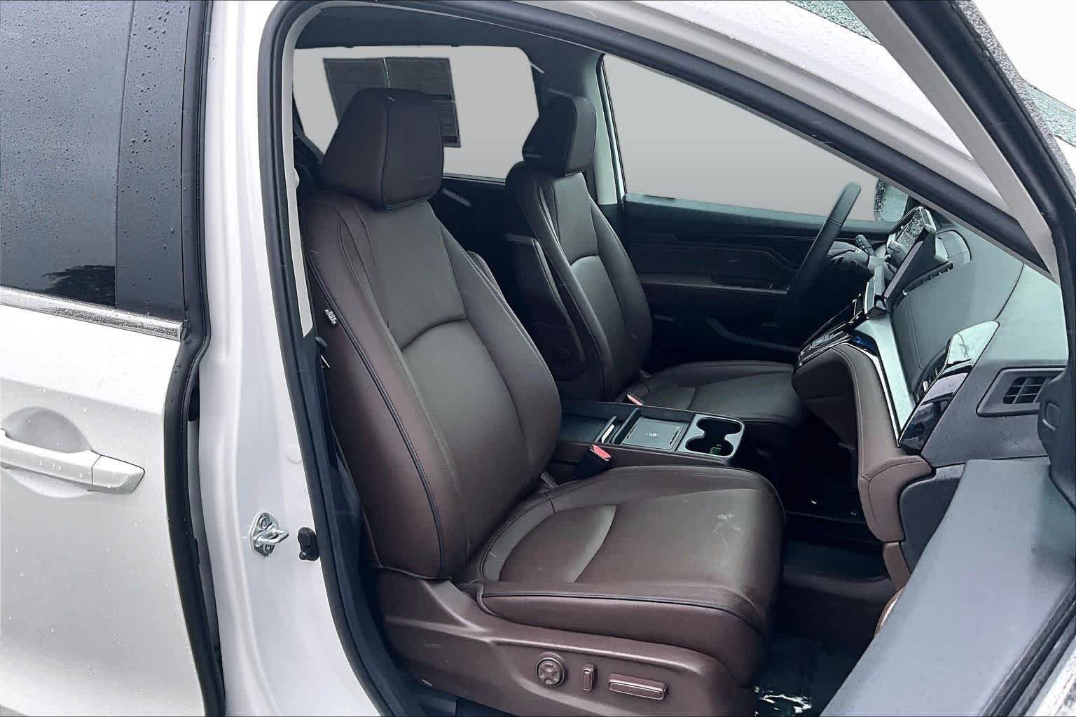 2026 Honda Odyssey Touring - Photo 9