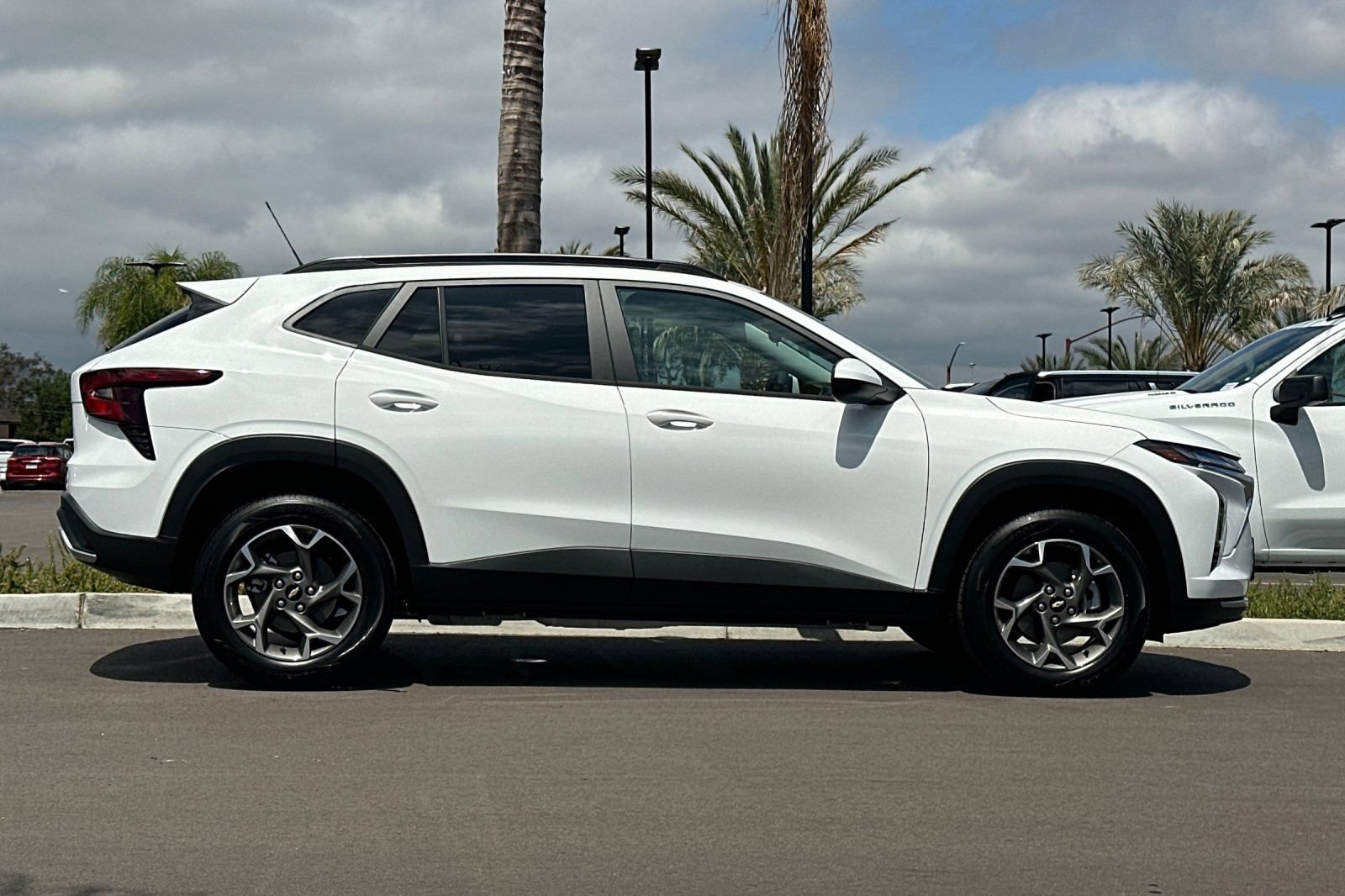 New 2026 Summit White Chevrolet LT image 3
