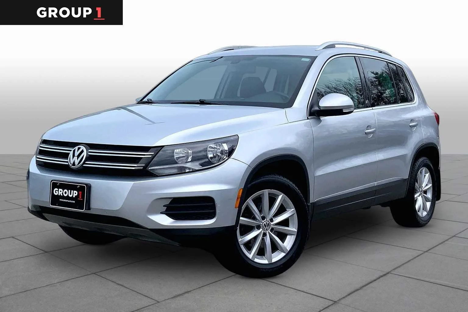 2017 Volkswagen Tiguan 2.0T Wolfsburg Edition 4Motion's photo