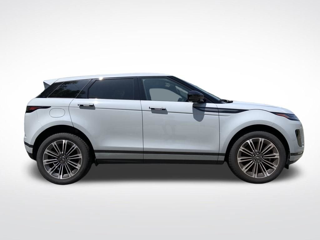 Used 2024 Gray Land Rover S image 4