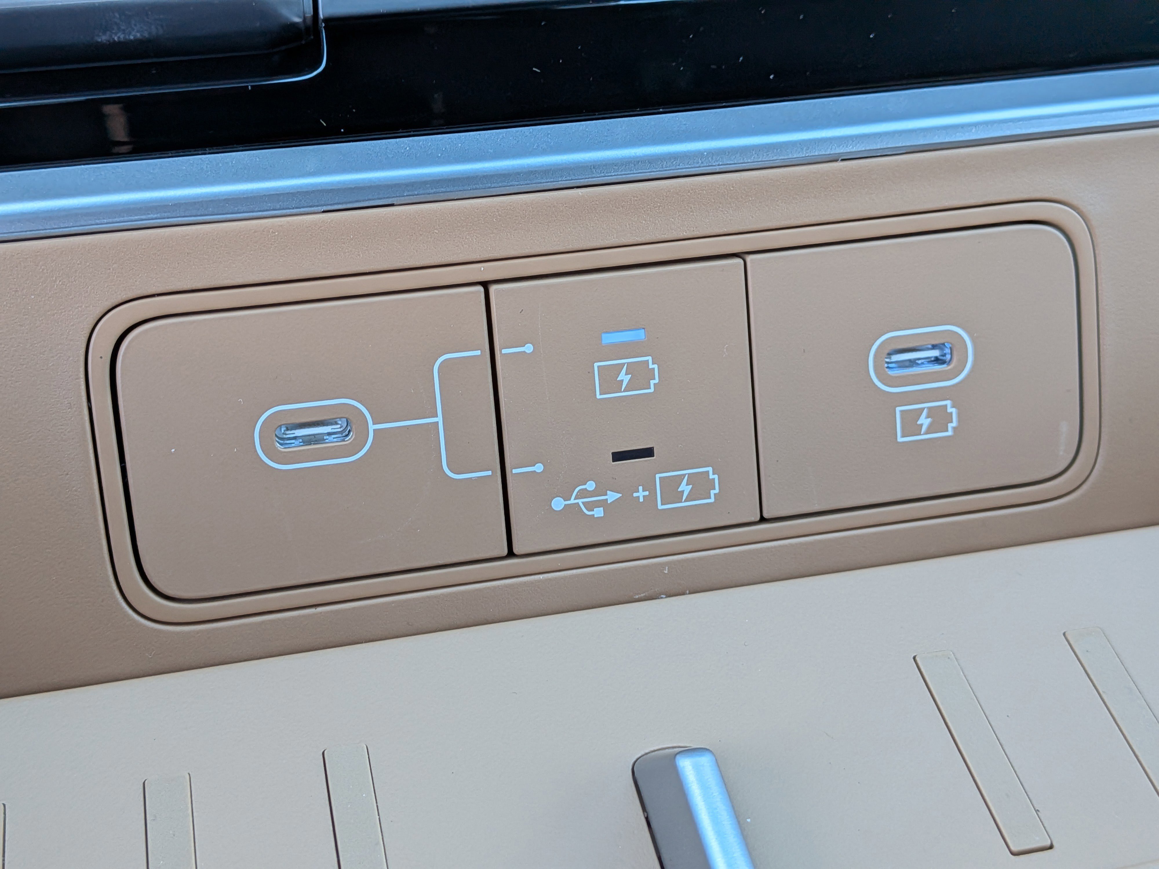 New 2026 Earthy Brass Matte Hyundai Limited FWD image 23