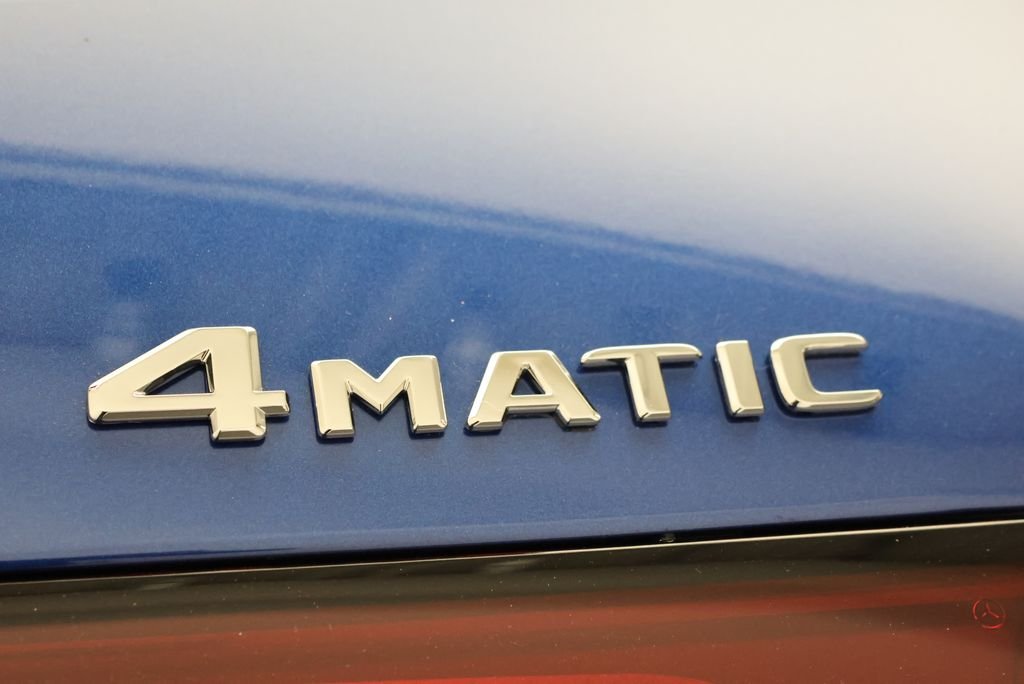 Used 2027 Starling Blue Metallic Mercedes-Benz GLC 300 image 10