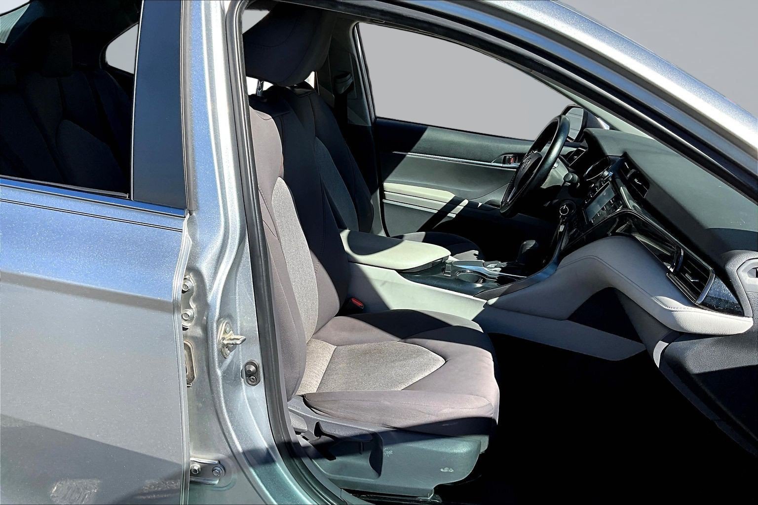 Used 2019 Silver Toyota LE image 24