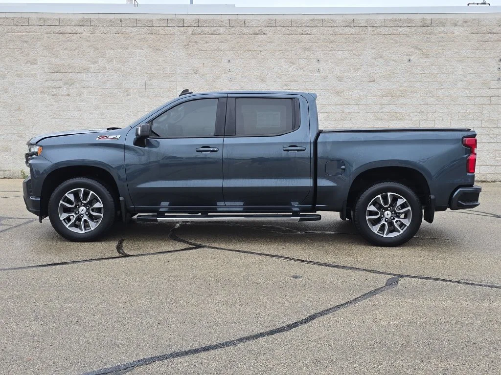 Used 2021 Gray Chevrolet RST image 10
