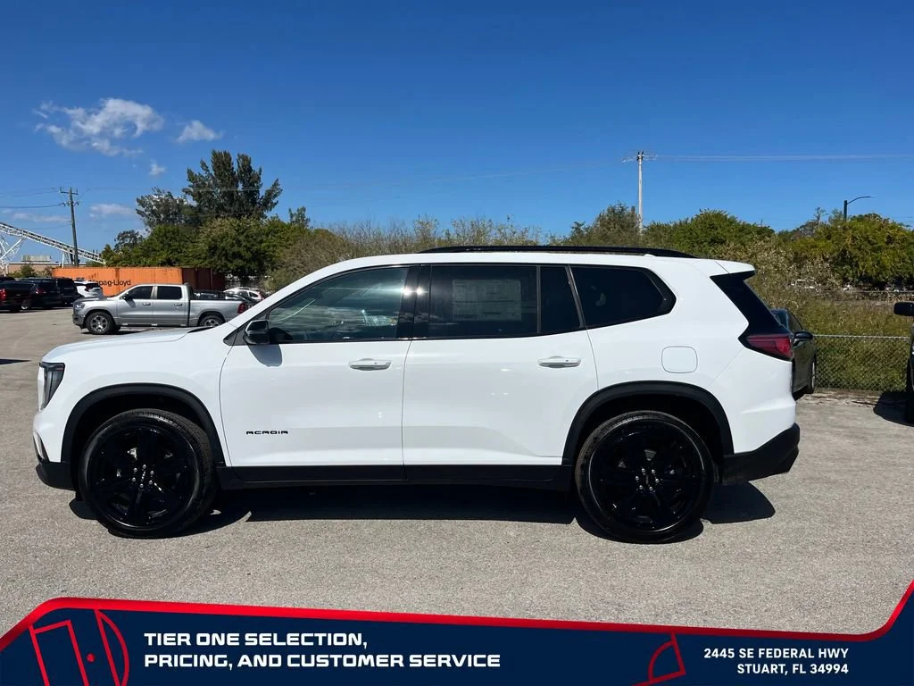 New 2026 Summit White GMC Elevation image 4