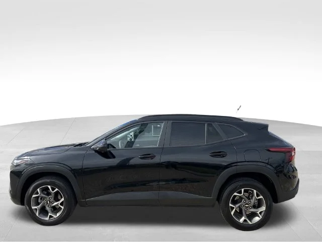 Used 2025 Black Chevrolet LT image 7