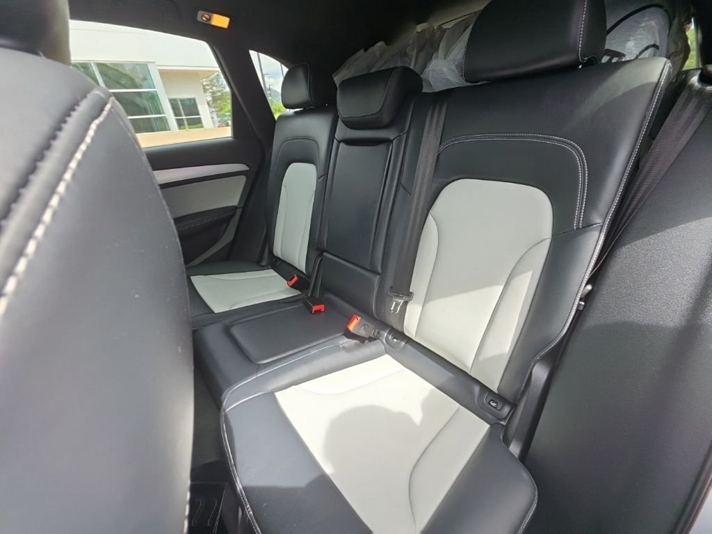 Used 2016 Silver Metallic Audi 3.0T Premium Plus image 24