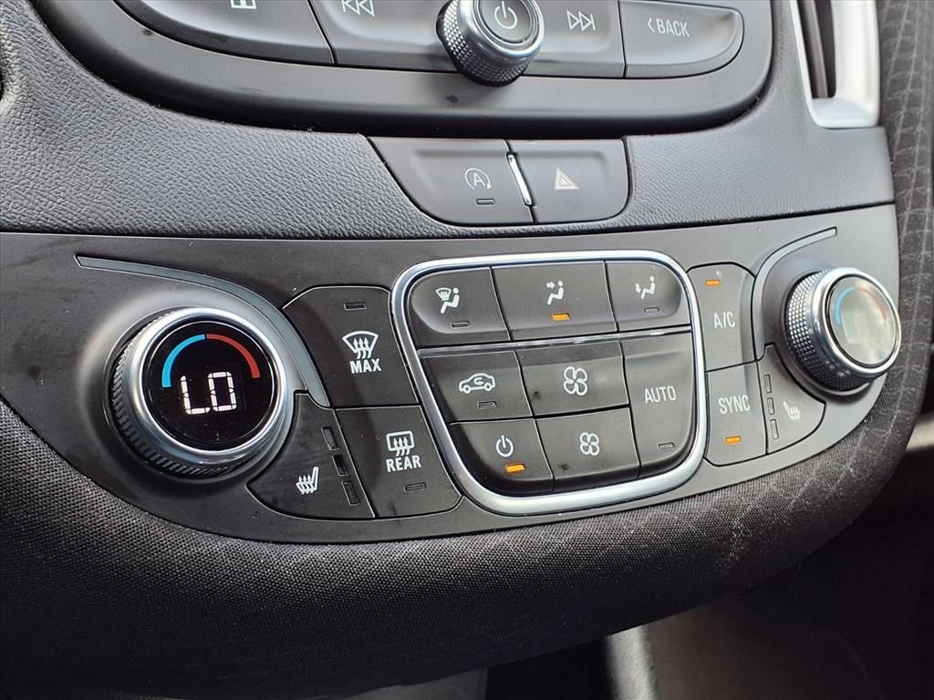 Used 2023 Gray Chevrolet LT image 21