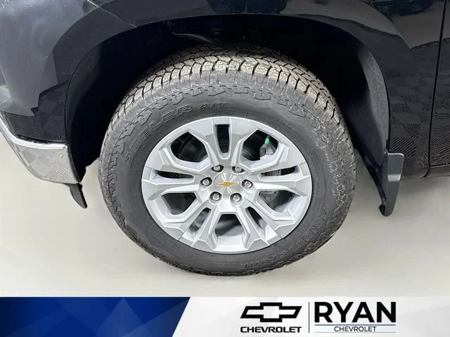 New 2026 Black Chevrolet LTZ image 33