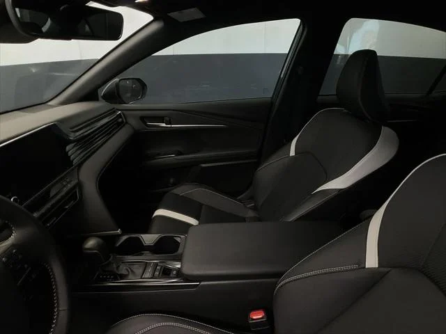 Certified Used 2025 OCEAN GEM Toyota SE image 31