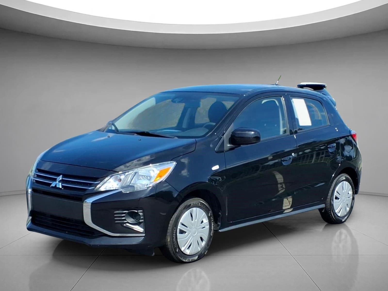 Used 2024  MITSUBISHI  image 1