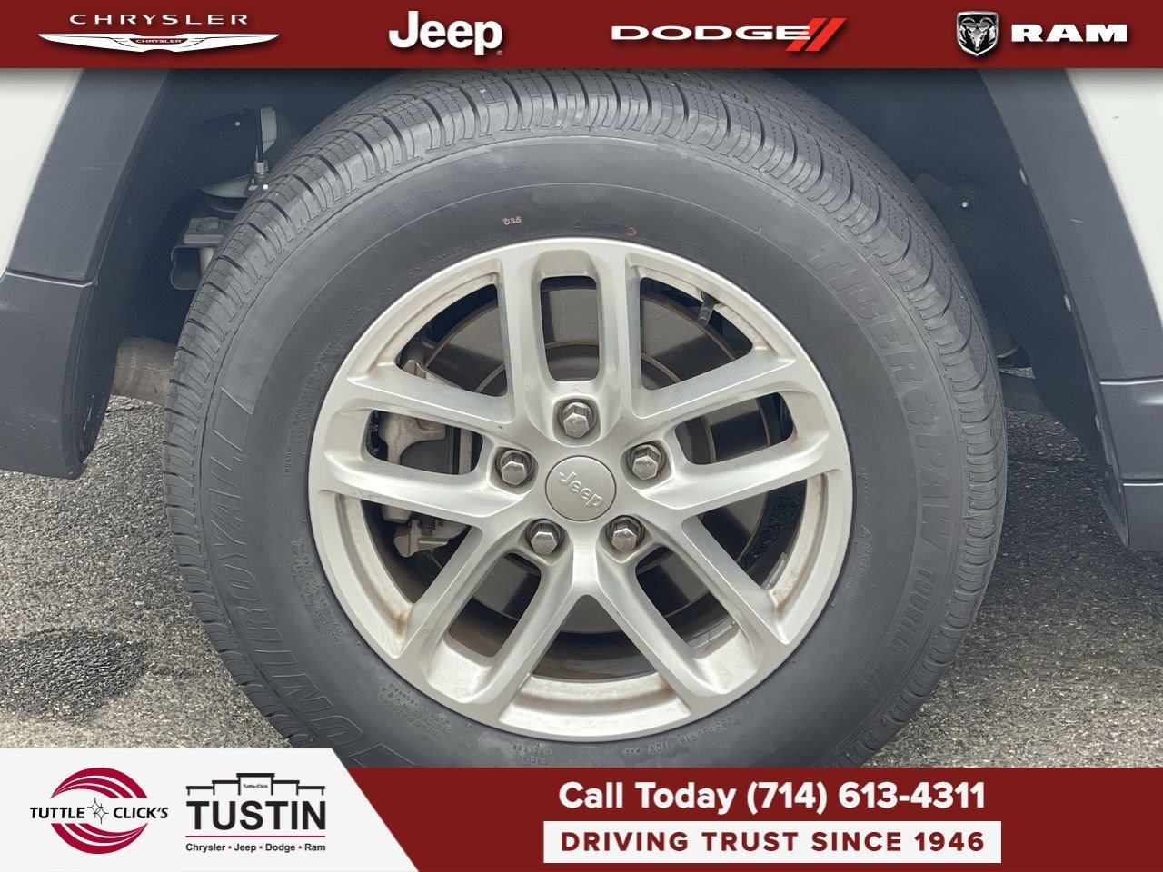 Used 2023 Bright White Clearcoat Jeep Laredo image 11