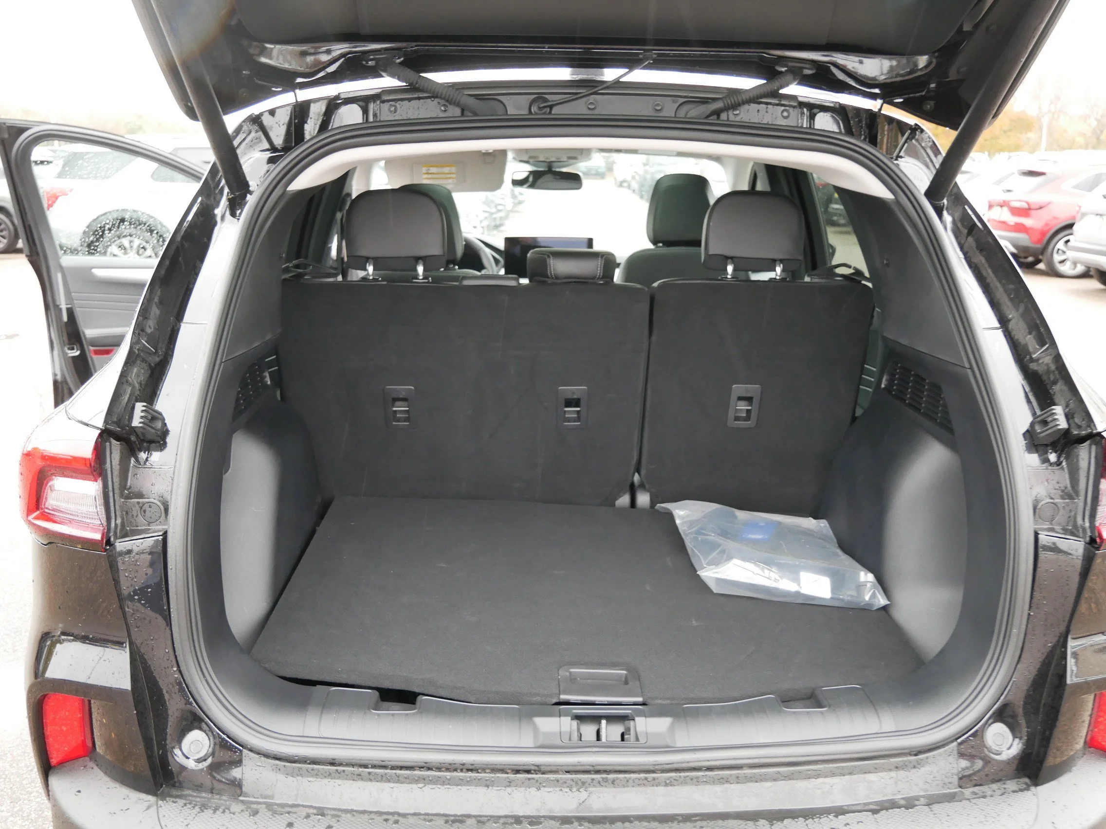 New 2025 Agate Black Metallic Ford PHEV image 18