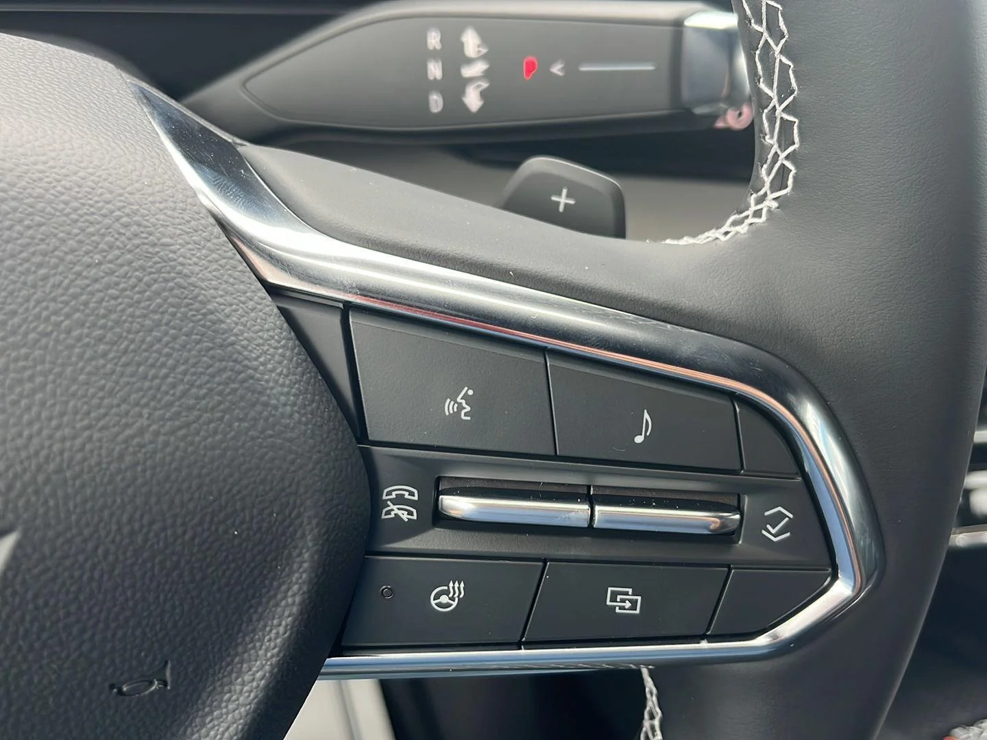 2026 Chevrolet Traverse LT - Photo 12
