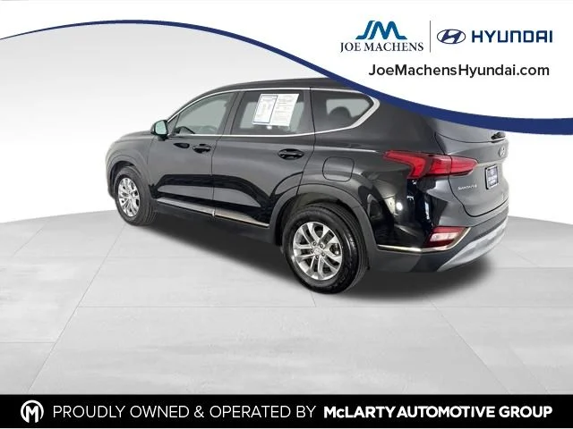 Used 2019 Black Hyundai SE image 7