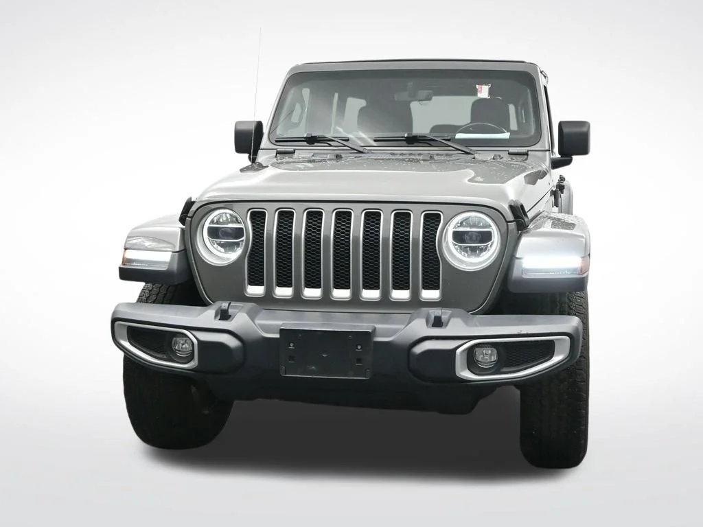 Used 2022 Gray Jeep Unlimited Sahara image 2