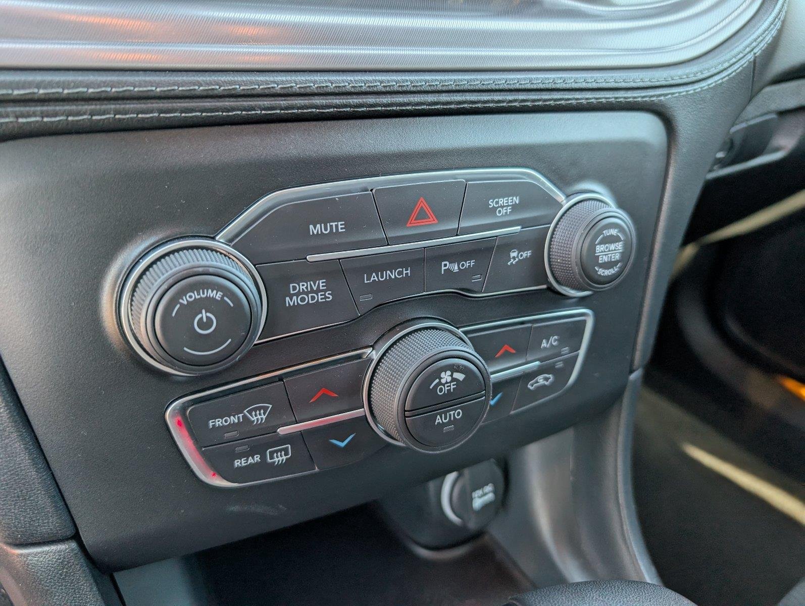 Used 2023 Go Mango Dodge Scat Pack image 22
